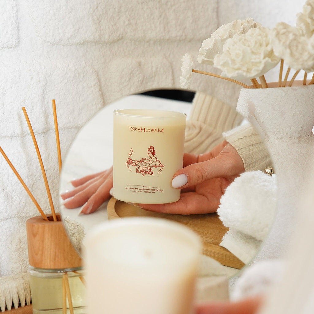 Relaxing in Bathtub- Scented Soy Candle – Pink Peony, Magnolia & Sandalwood – 7.4oz